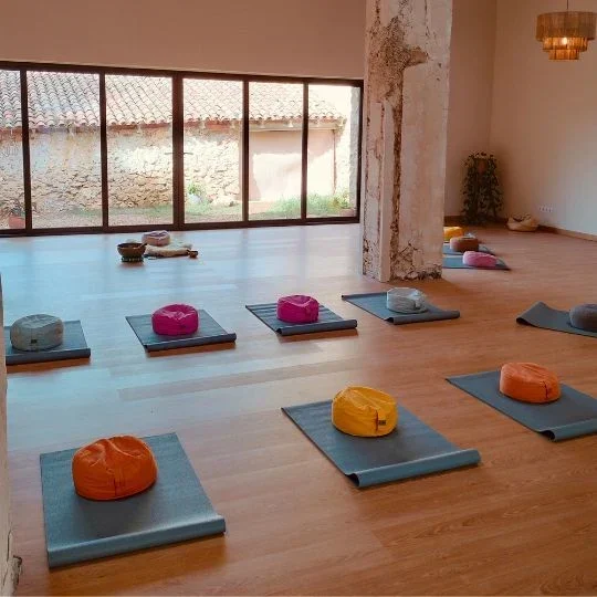 silent meditation retreat